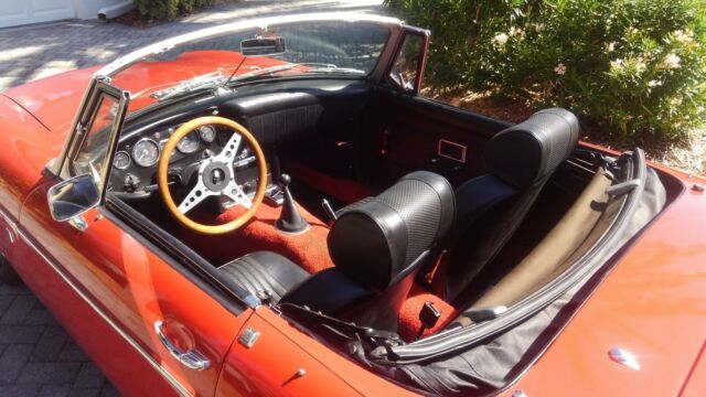 1971 Red MG MGB Coupe