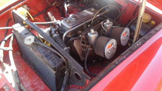 1971 Red MG MGB Coupe