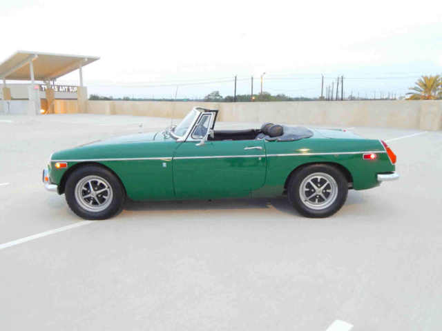 1971 Green MG MGB Convertible