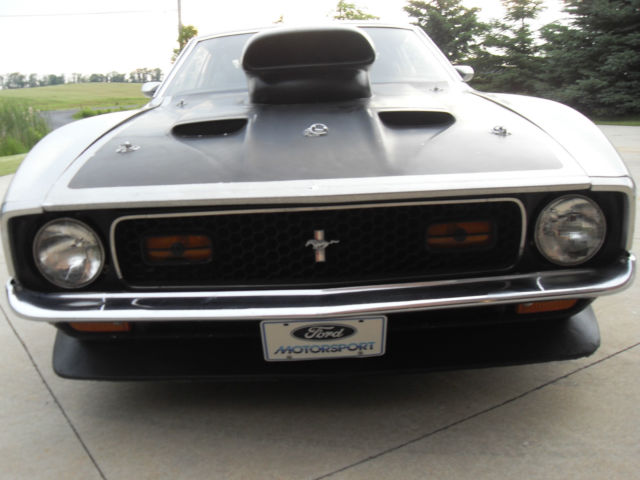 1971 silver Ford Mustang Fastback