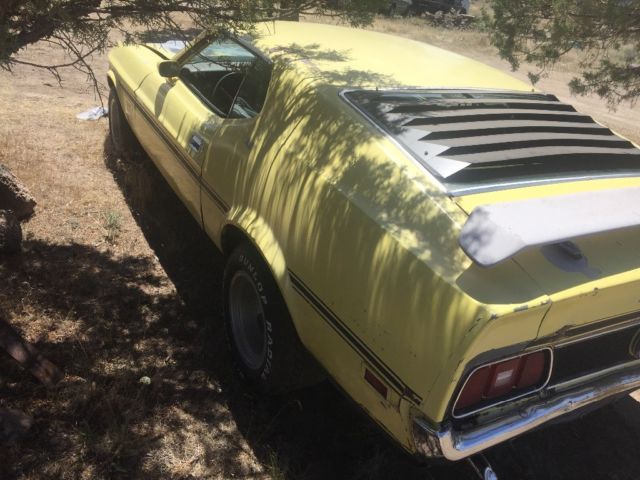 1971 Yellow Ford Mustang Fastback