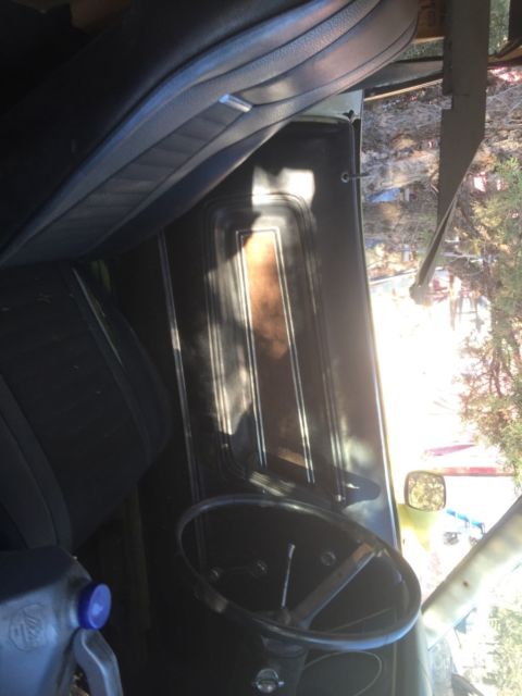 1971 Yellow Ford Mustang Fastback