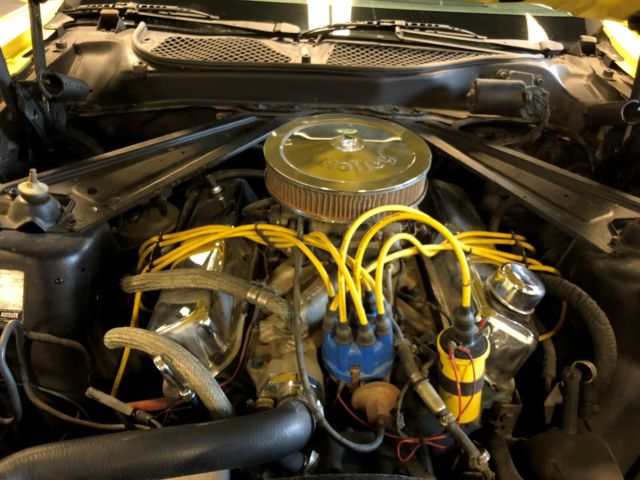 1971 Yellow Ford Mustang Coupe