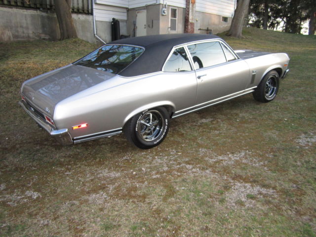 1971 Silver Chevrolet Nova