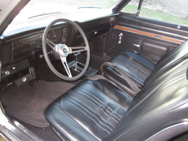 1971 Silver Chevrolet Nova