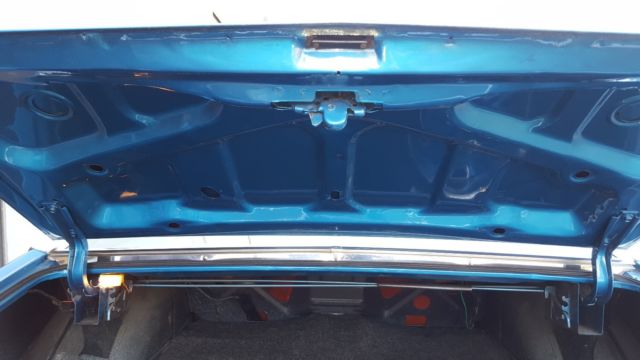 1971 Blue Oldsmobile Cutlass Coupe