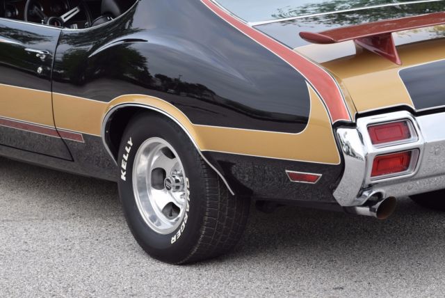 1971 Black Oldsmobile 442 Coupe