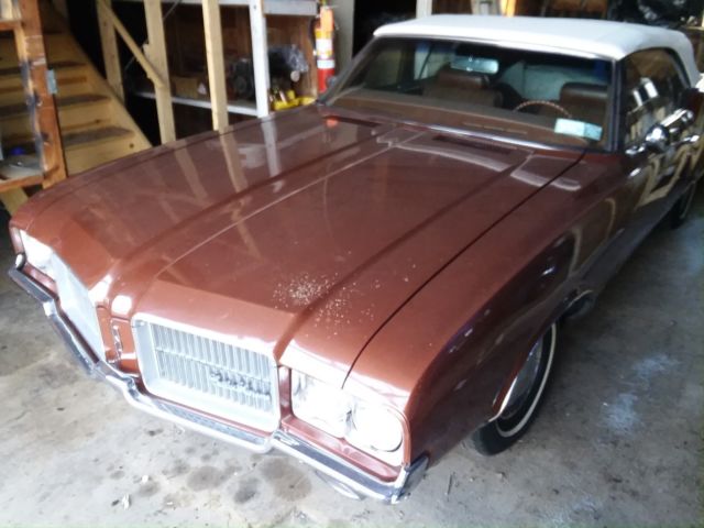 1971 Brown Oldsmobile Cutlass Convertible
