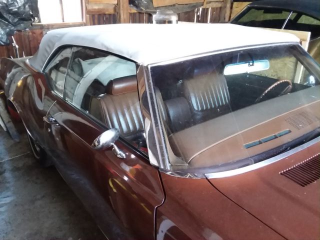1971 Brown Oldsmobile Cutlass Convertible
