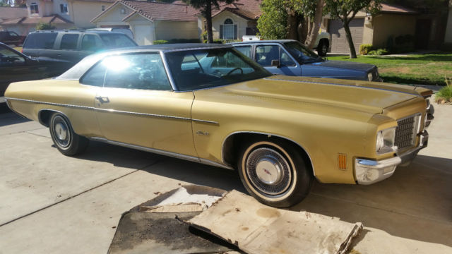 1971 Gold Oldsmobile Eighty-Eight Coupe