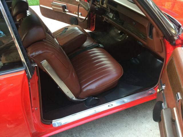 1971 Red Oldsmobile Cutlass Coupe