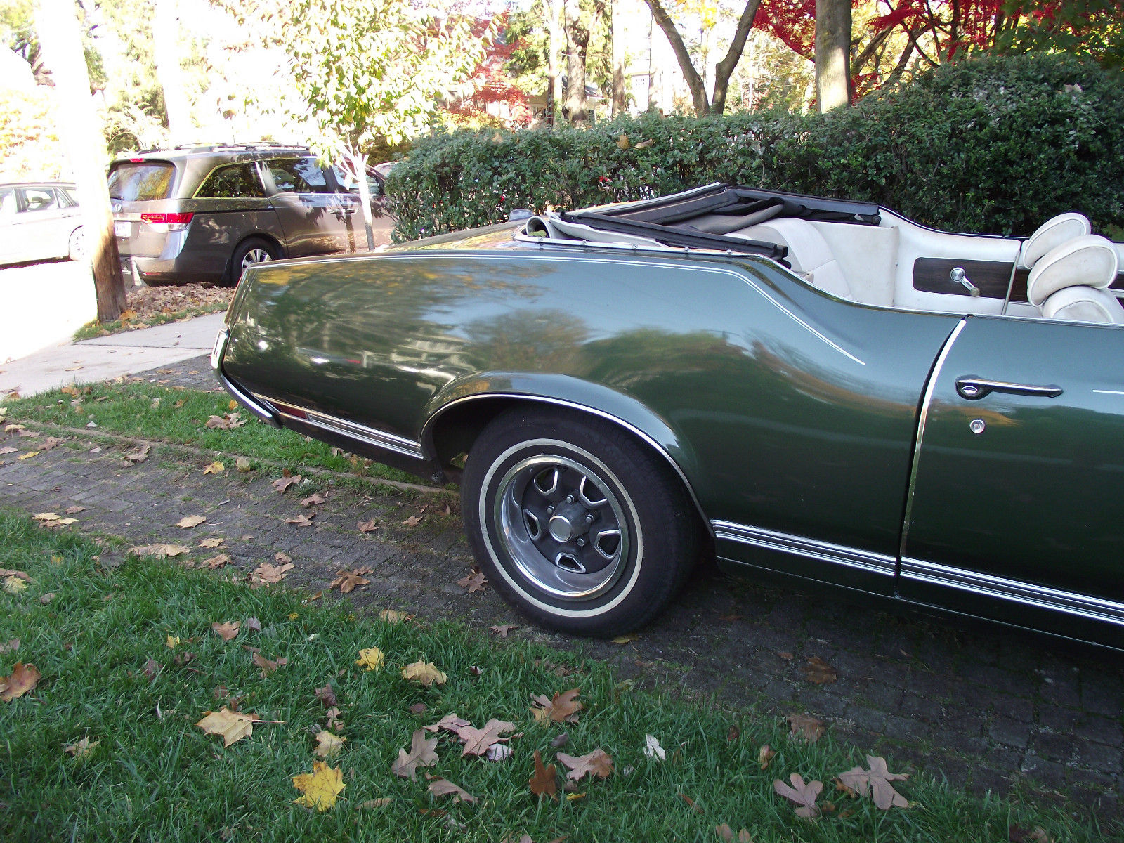 1971 Green Oldsmobile Cutlass U/K
