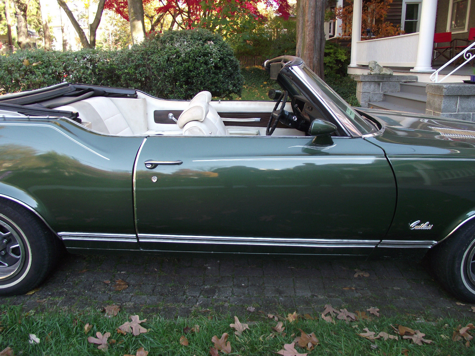 1971 Green Oldsmobile Cutlass U/K