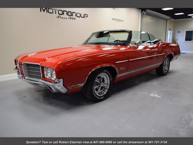 1971 Red Oldsmobile Cutlass --