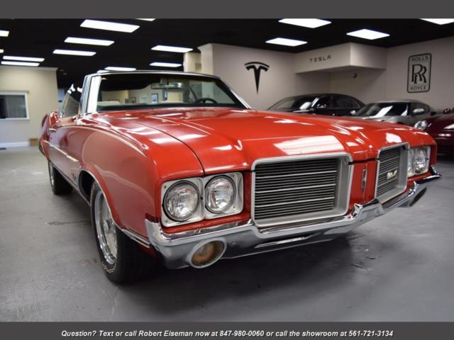 1971 Red Oldsmobile Cutlass --
