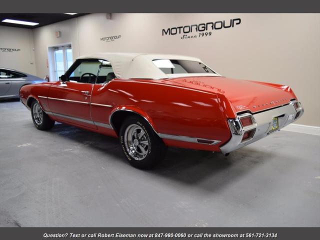 1971 Red Oldsmobile Cutlass --