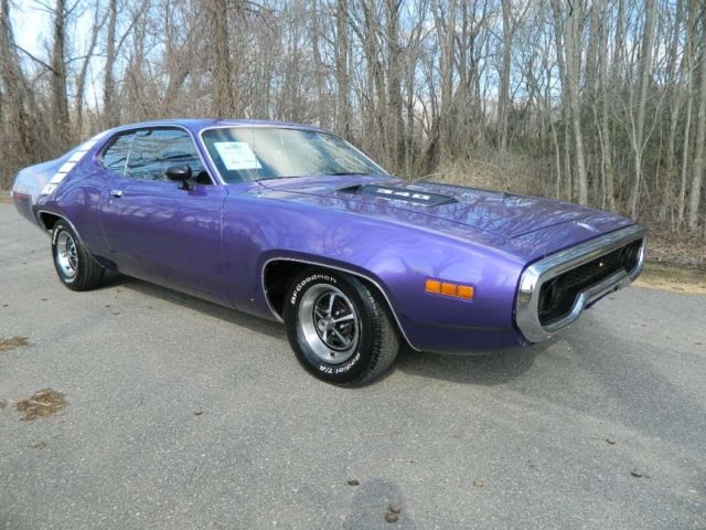 1971 Plum Crazy Plymouth Road Runner