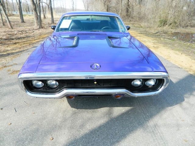 1971 Plum Crazy Plymouth Road Runner