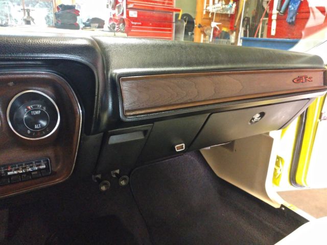 1971 Curious Yellow Plymouth Hemi Coupe