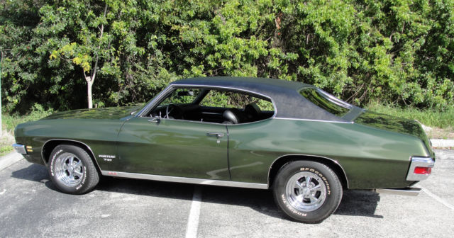 1971 Green Pontiac GTO Coupe