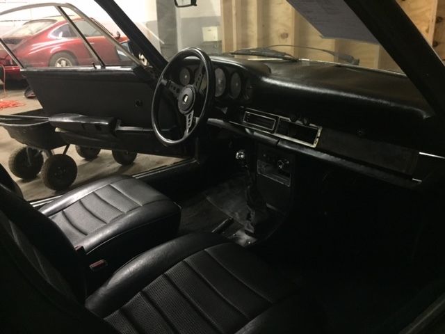 1971 Burgundy Porsche 911 Coupe