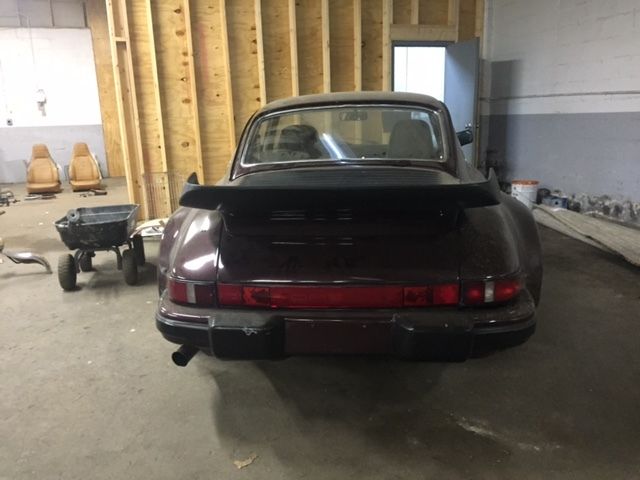 1971 Burgundy Porsche 911 Coupe