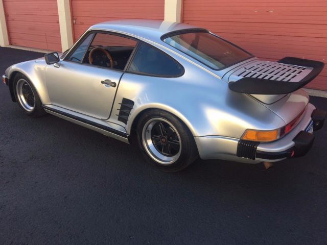 1971 Silver Porsche 911 Coupe