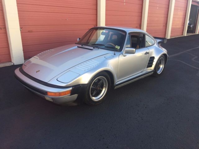 1971 Silver Porsche 911 Coupe