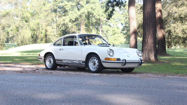 1971 White Porsche 911 T Coupe