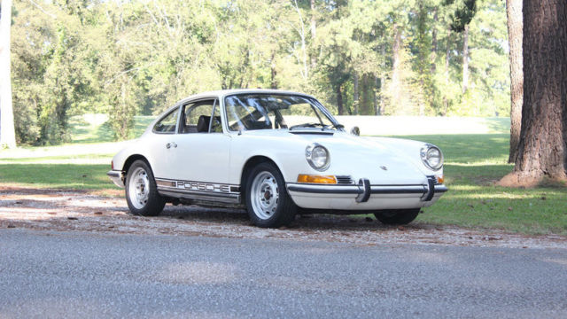 1971 White Porsche 911 T Coupe