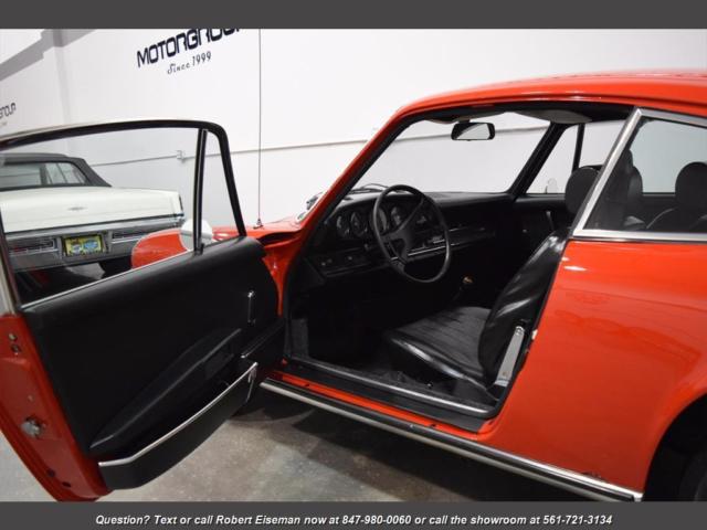 1971 Orange Porsche 911 --
