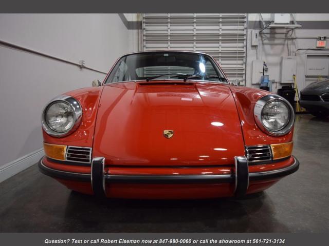 1971 Orange Porsche 911 --