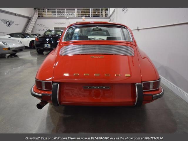 1971 Orange Porsche 911 --