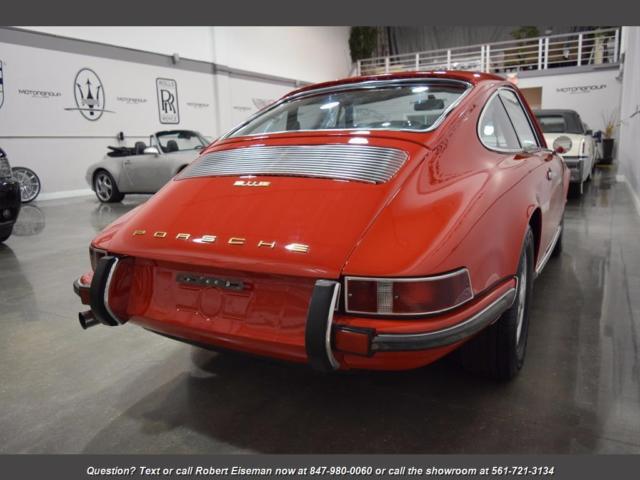 1971 Orange Porsche 911 --