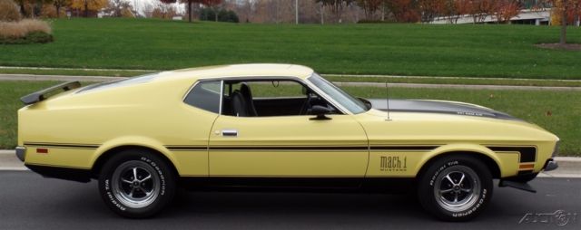 1971 Yellow Ford Mustang Other