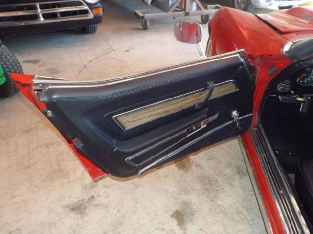 1971 Red Chevrolet Corvette Coupe