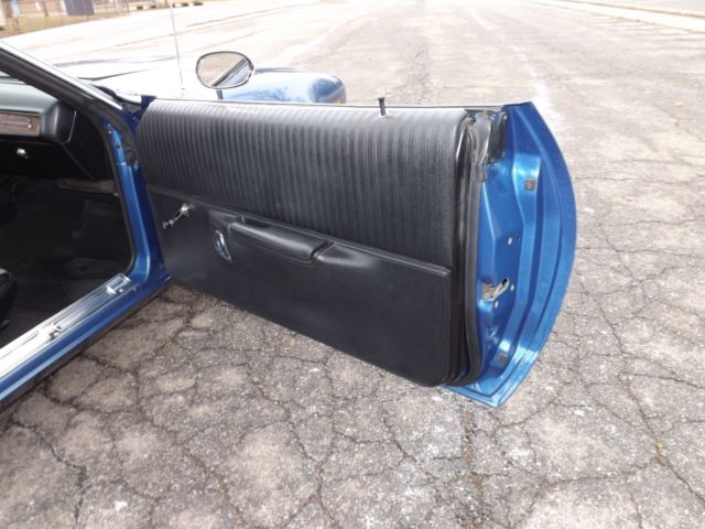 1971 Blue Plymouth Road Runner Coupe