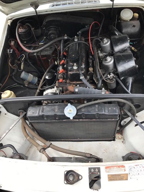 1971 White MG MGB Convertible