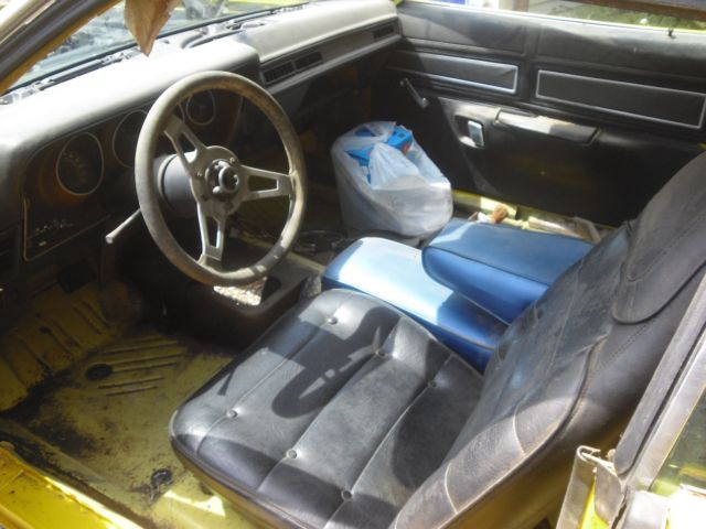 1971 Yellow Plymouth Road Runner
