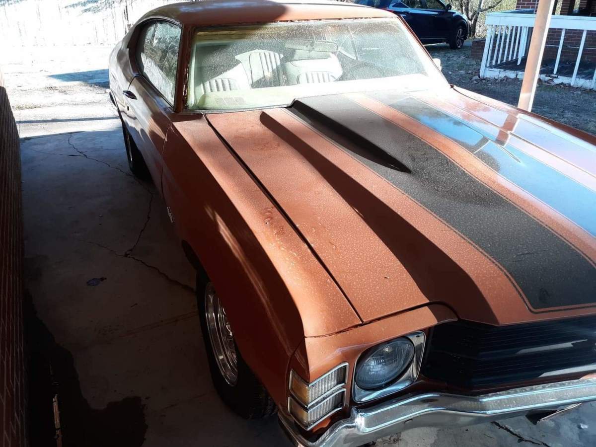 1971 Orange Chevrolet Chevelle Coupe