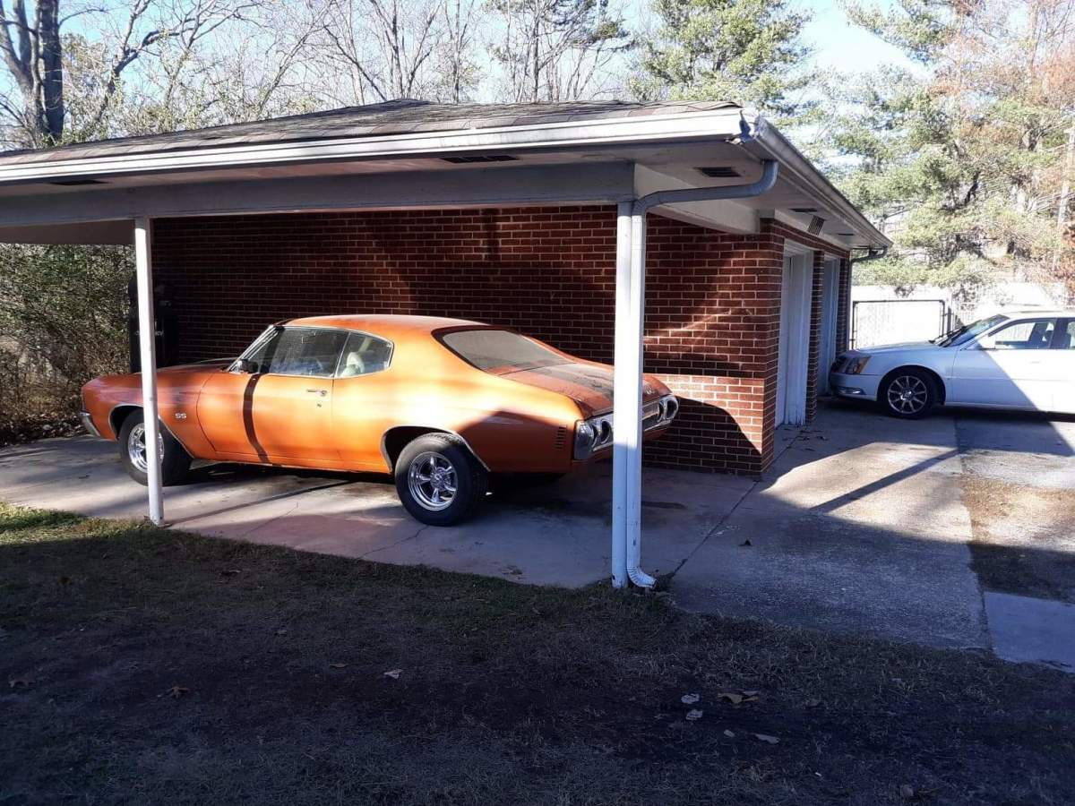 1971 Orange Chevrolet Chevelle Coupe