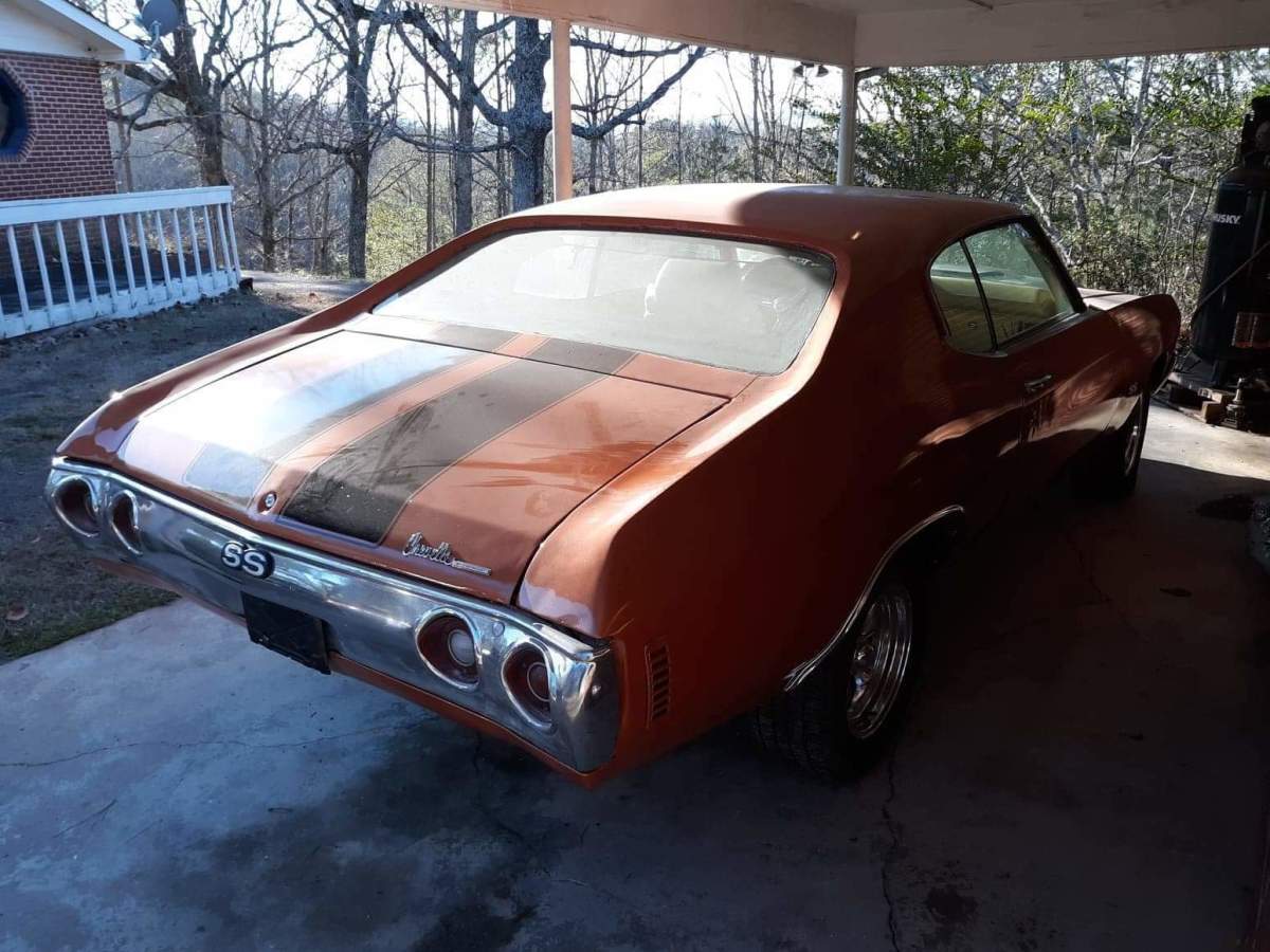 1971 Orange Chevrolet Chevelle Coupe