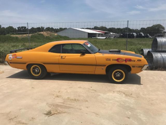 1971 Yellow Ford Torino Coupe