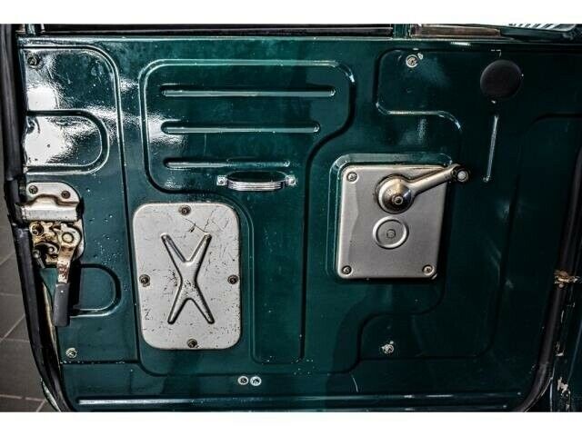 1971 Green Toyota FJ Cruiser --