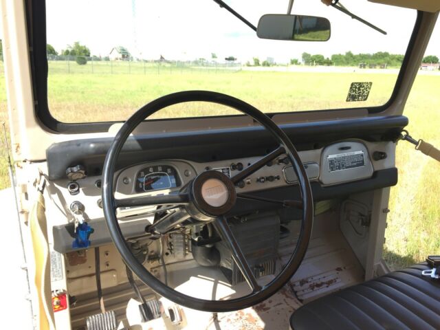1971 Tan Toyota Land Cruiser SUV
