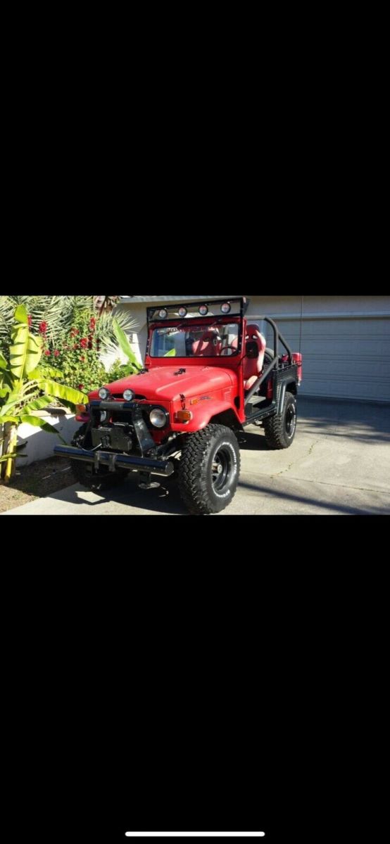 1971 Blue Toyota FJ Cruiser SUV