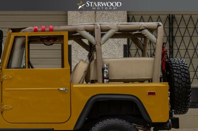 1971 Yellow Toyota FJ Cruiser FJ-40