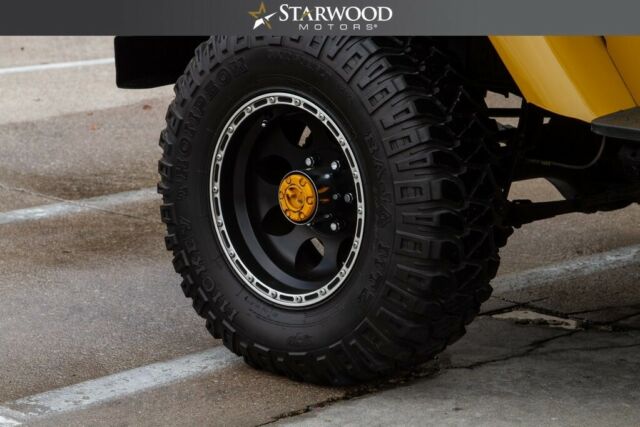 1971 Yellow Toyota FJ Cruiser FJ-40