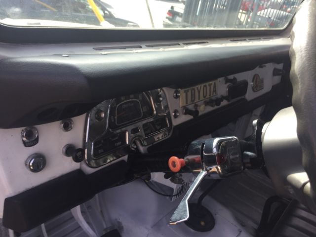 1971 White Toyota Land Cruiser SUV