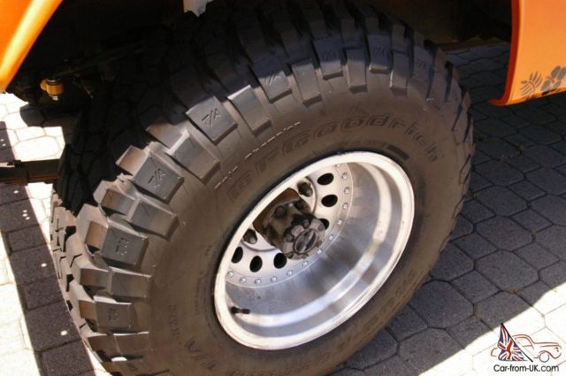 1971 orange Toyota FJ Cruiser